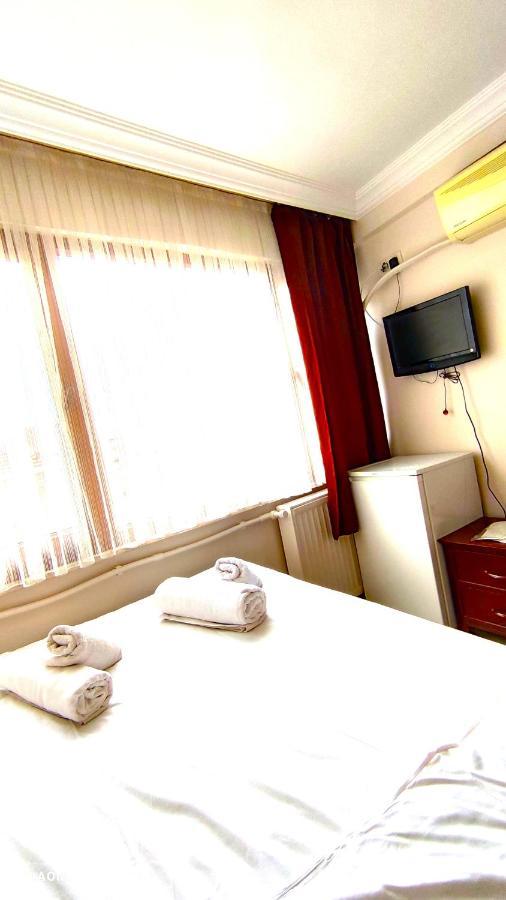 Hotel Atesde Dustu Salvara Istanboel