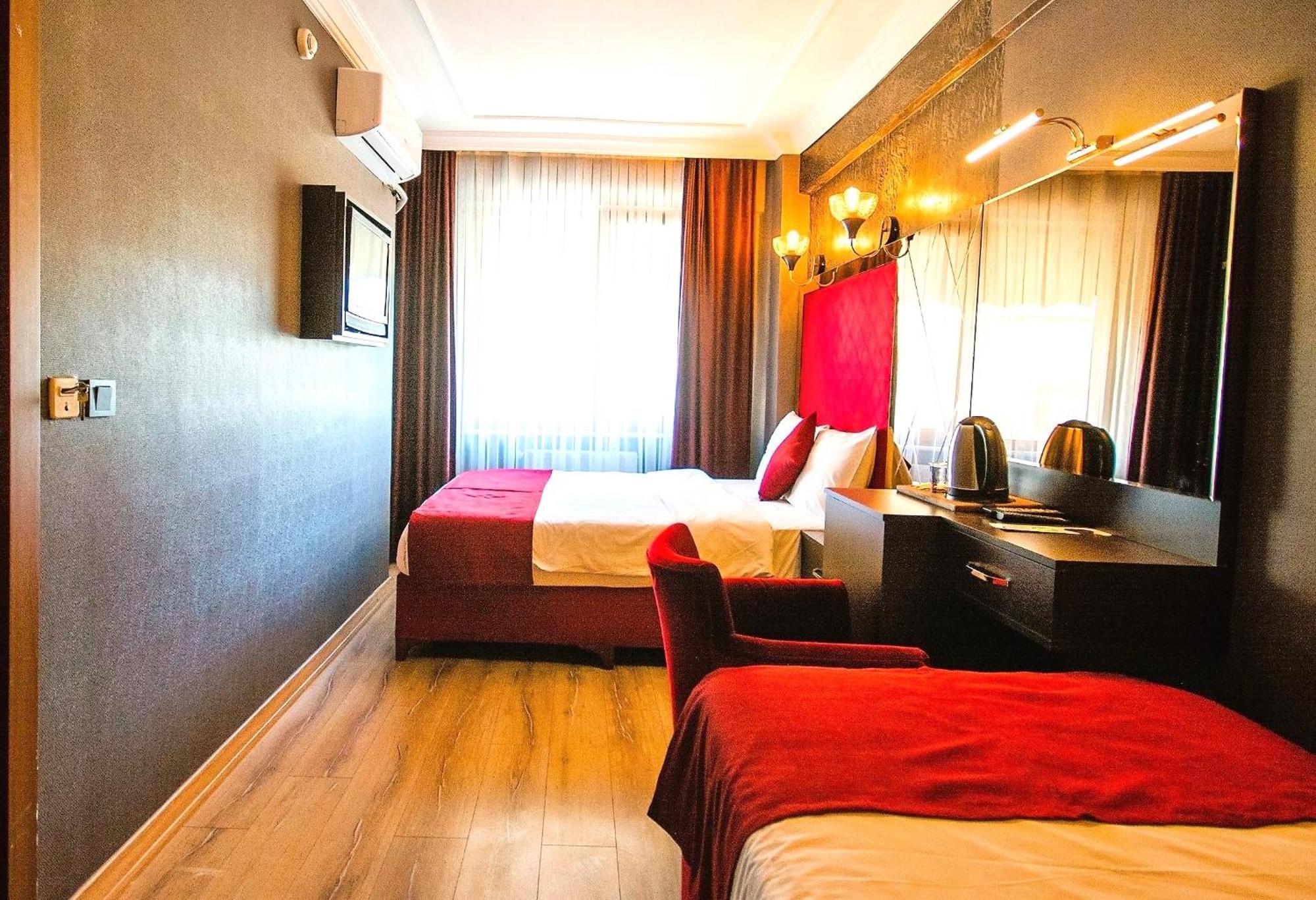 Atesde Dustu Salvara 3* Istanboel